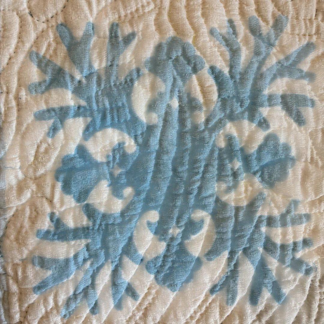 ハンドメイド ハワイアンキルト 青とクリーム色