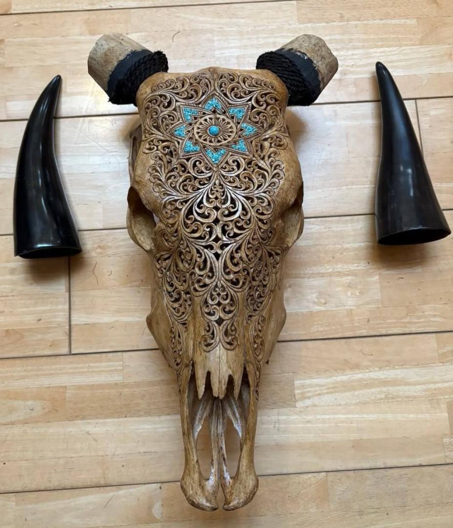 彫刻 牛の頭部 アートインテリア