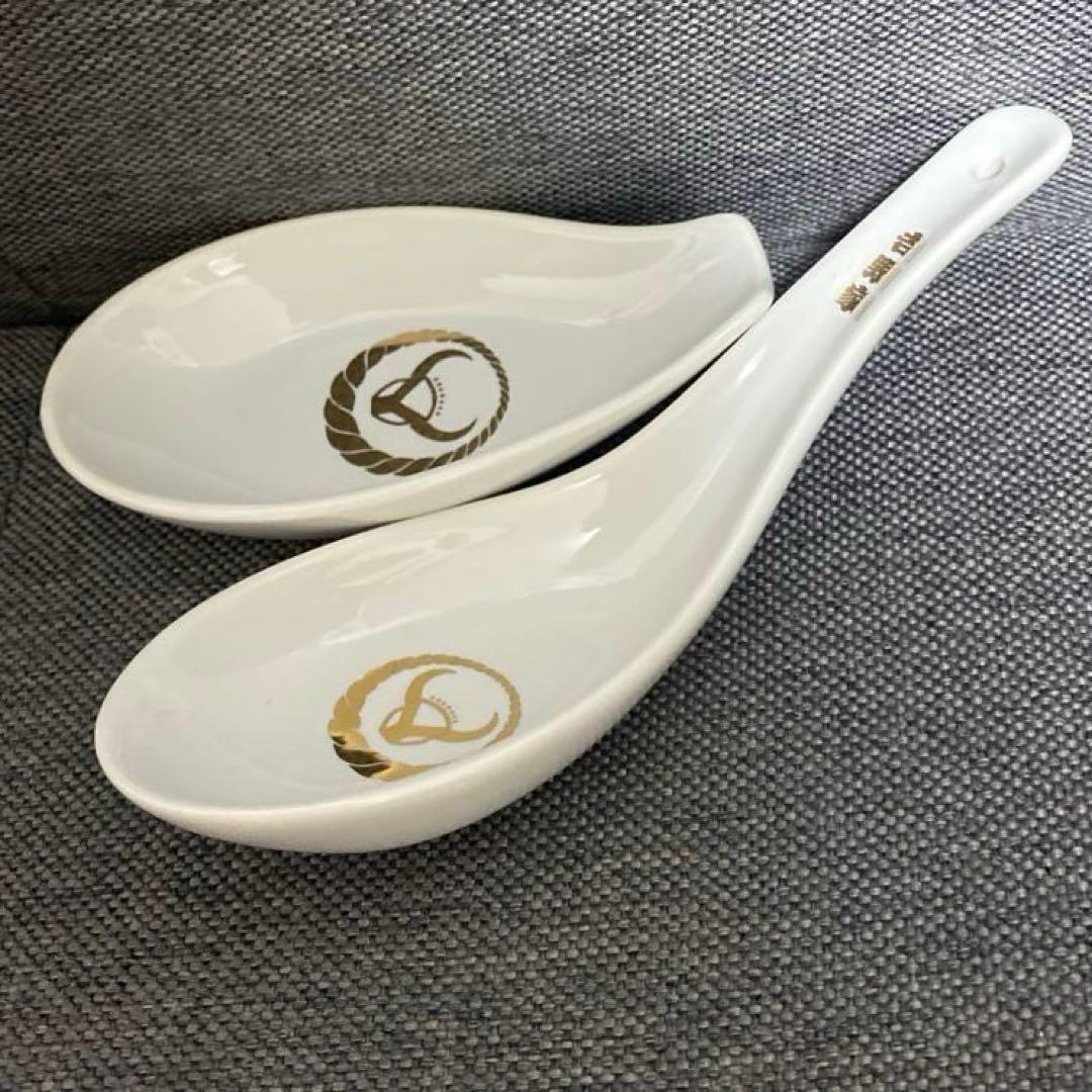 人気の吉野家感謝どんぶり、金茶碗、金湯呑み、レンゲ、箸 吉野家ビッグＢＯＸ入り