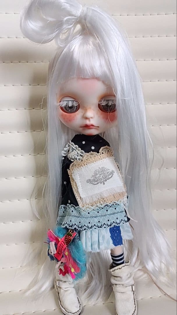 りんご！ブライス　22センチドール　アイシードールアウトフィット