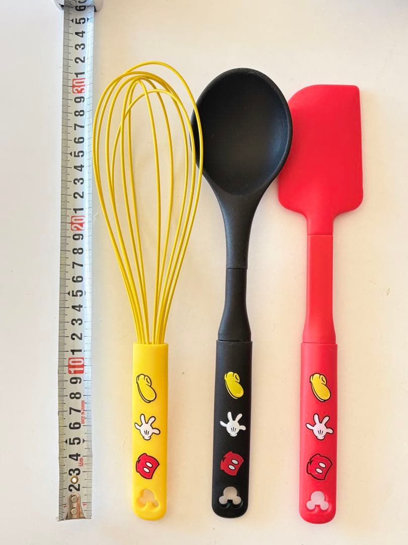 ディズニーランドパリ　ミッキー手型ポット+キッチンツールセット