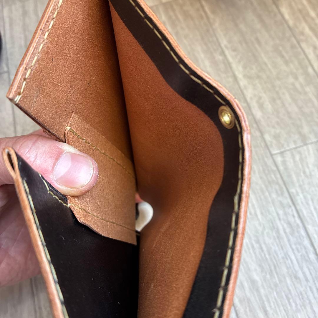 【茶芯ブラック】　ミドルトラッカーウォレット　真鍮　お札を折らずに収納