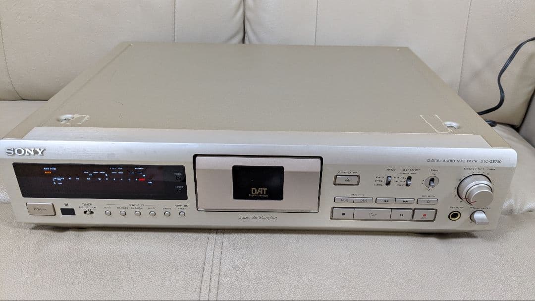 SONY デジタルオーディオテープデッキ DTC-ZE700 ジャンク品