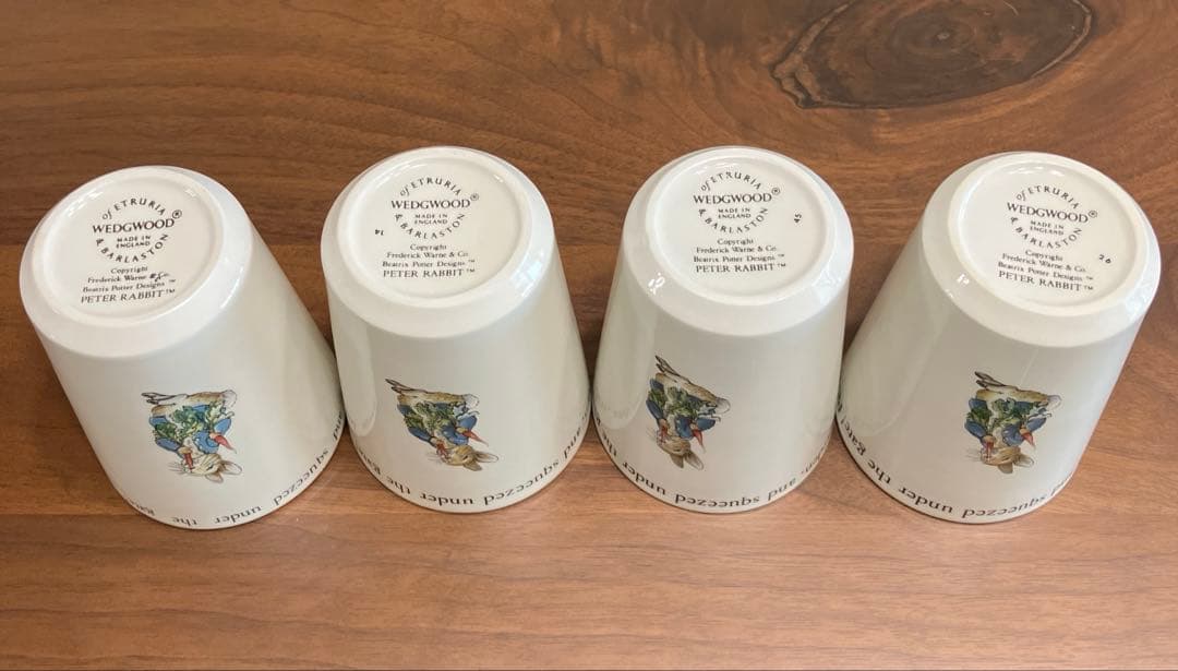 jetです！！！ ピーターラビット　トレジャーチェスト宝箱　タンブラー2個