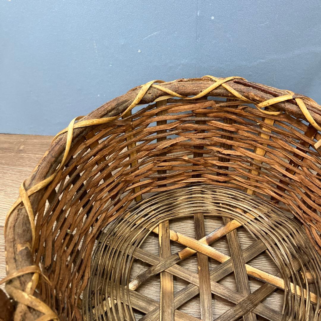 B-3 茶道具 華道 手付花籠 網代編み 天然木 つる編み 花器 古道具