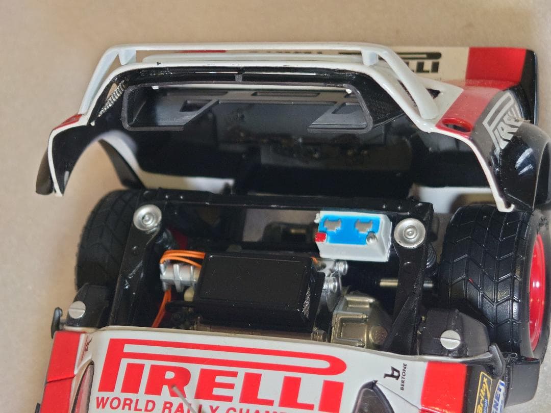 売り切り!プレミア物! /18京商 ランチア ストラトスピレリ75Yサンレモ