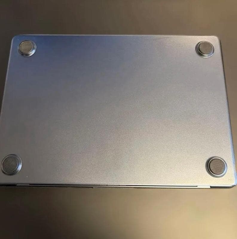 と*も様 新品同様MacBook Air 15インチ M3チップ ミッドナイト