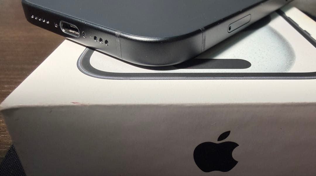 海外版 iPhone15 SIMフリー 256GB ブラック