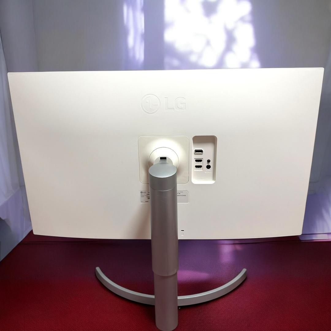 ☆ LG 32UN650 W 31.5インチ 4K モニター スピーカー搭載