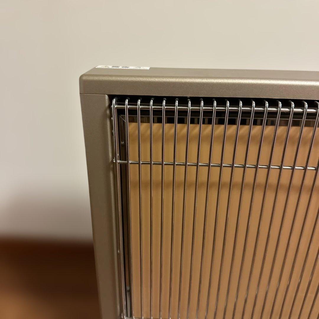 ② サンルミエキュート E800LS 遠赤外線暖房器