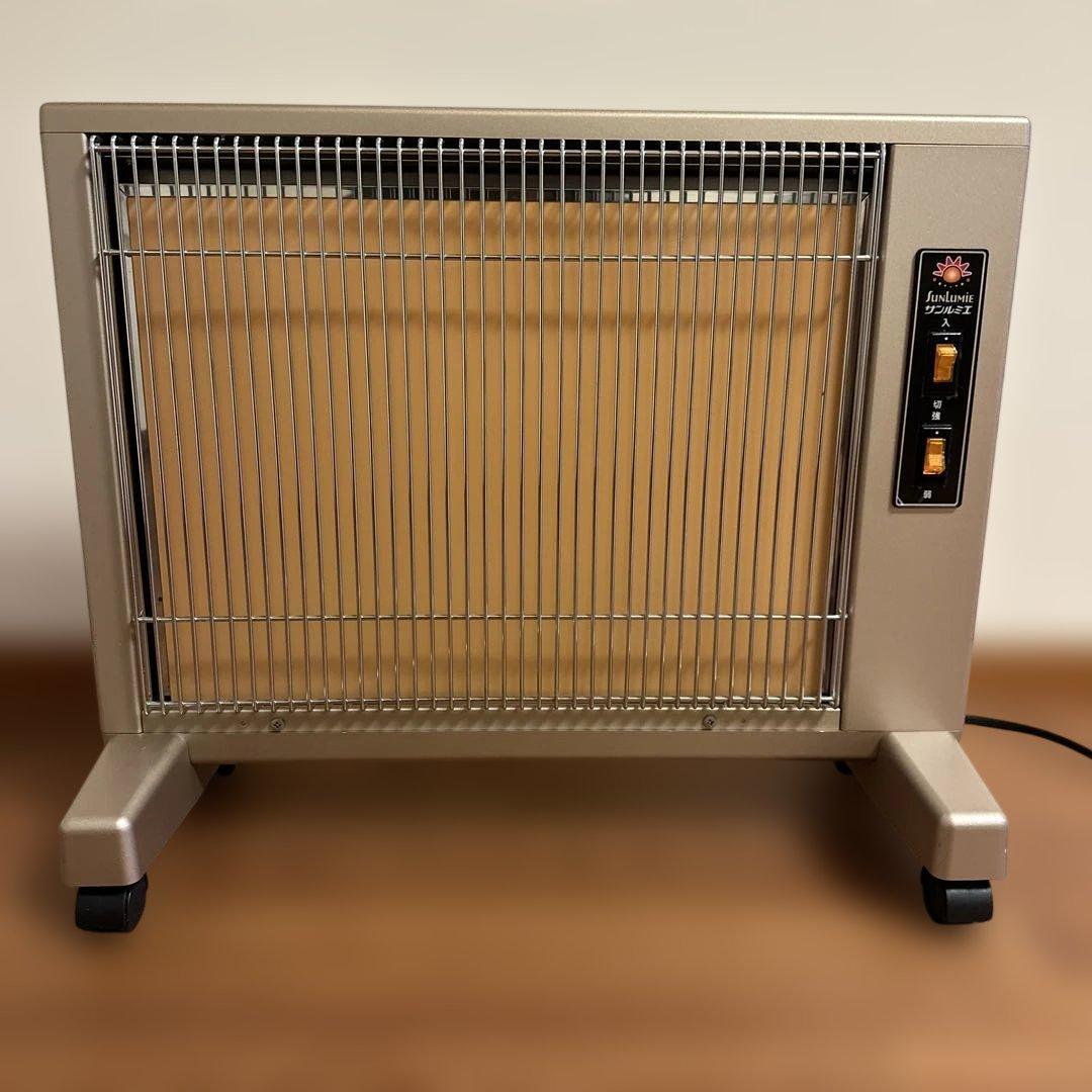 ② サンルミエキュート E800LS 遠赤外線暖房器