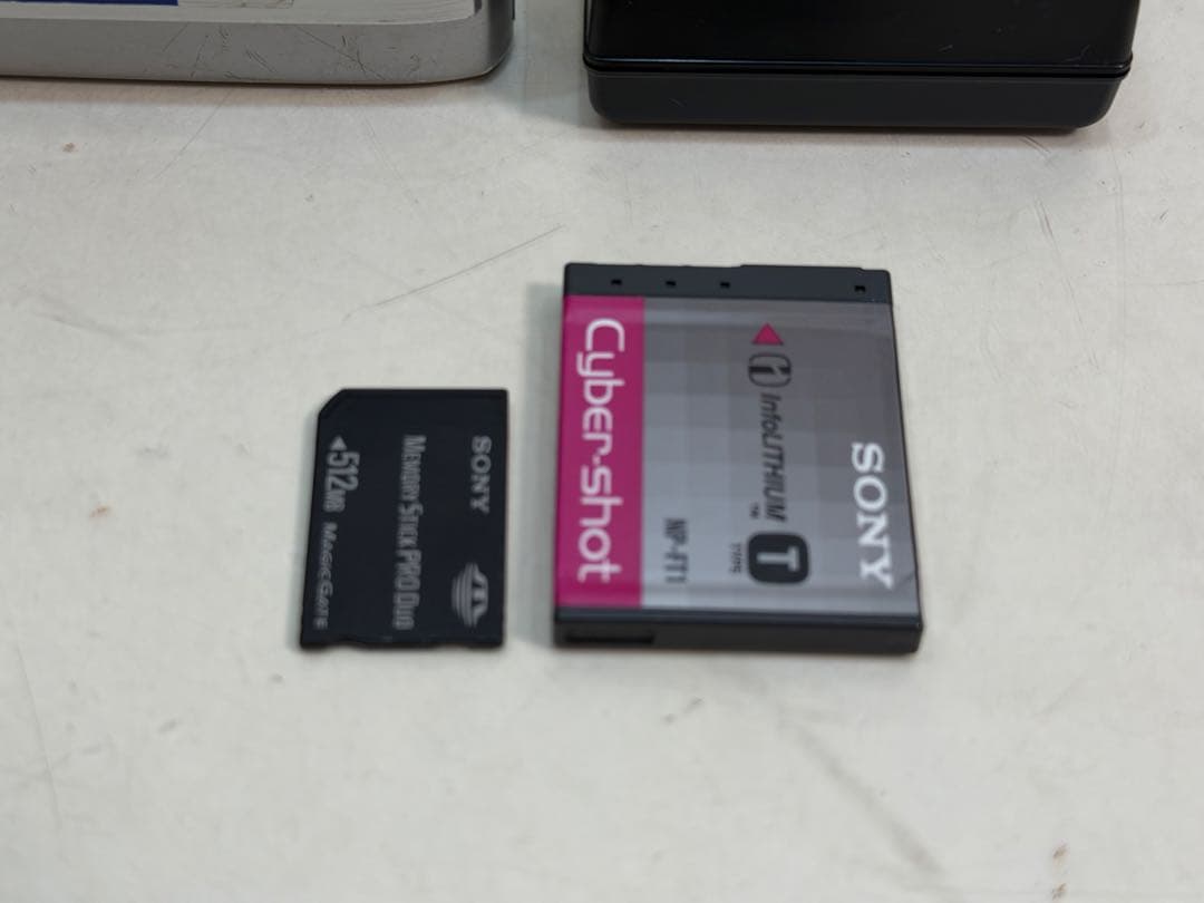 Sony SteadyShot DSC-T10 メモリー512mbデジタルカメラ