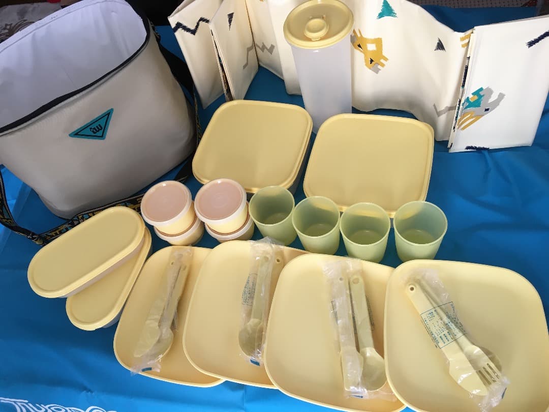 新品！美品！レア！最終値下げ！タッパーウェアピクニックセット定価16000円