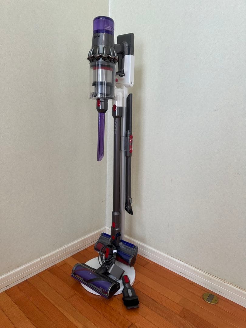 ダイソン 掃除機 Dyson SV15分解清掃済 先細LED・スタンド付 完動品