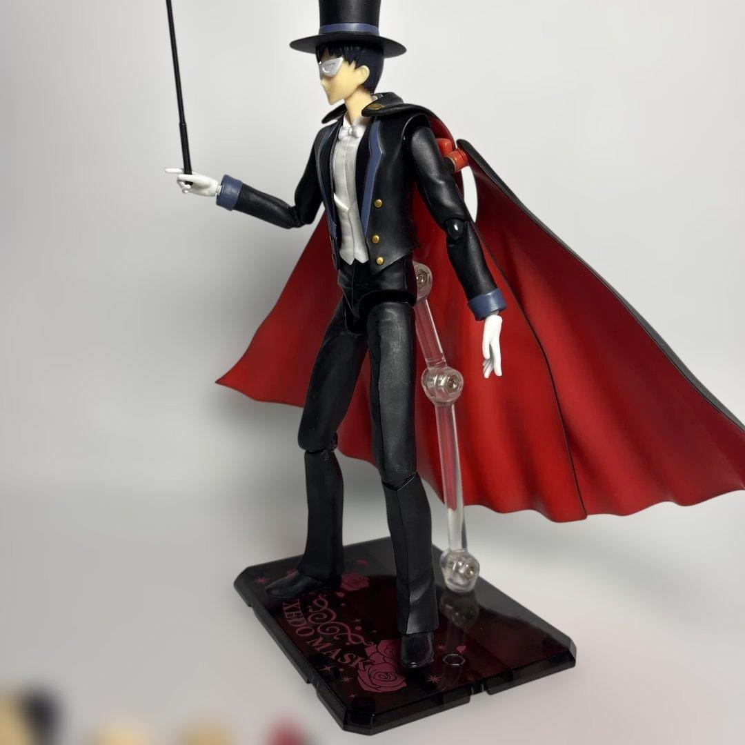 超貴重品　セーラームーン　S.H.Figuartsフィギュアーツ　タキシード仮面