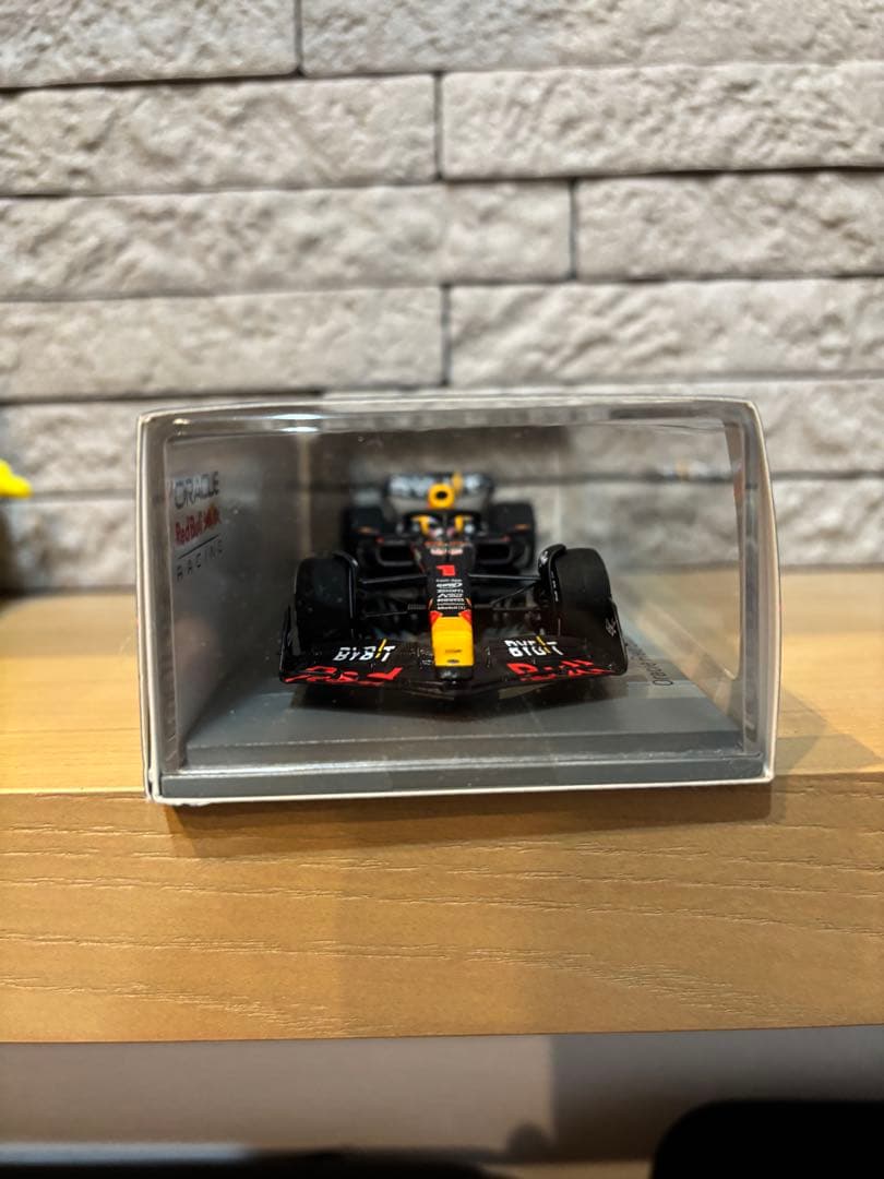 Spark製Oracle Red Bull Racing RB19 1/43