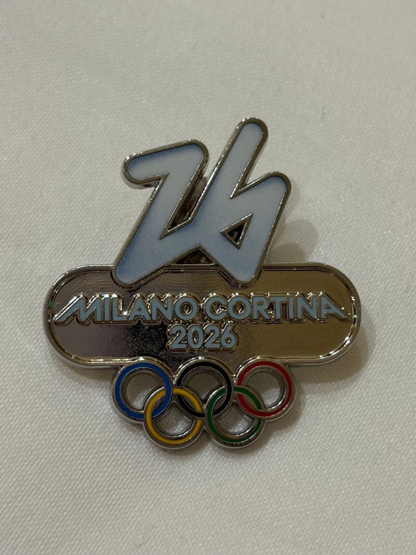 ミラノコルティナオリンピック2026ピンバッジ　エンブレム 新品 公式紙袋付き