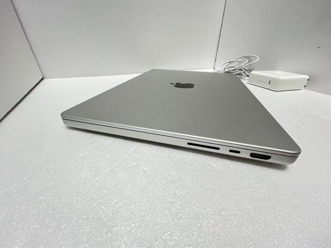 MacBook Pro M2 Pro 14インチ 2023 1TB/32GB