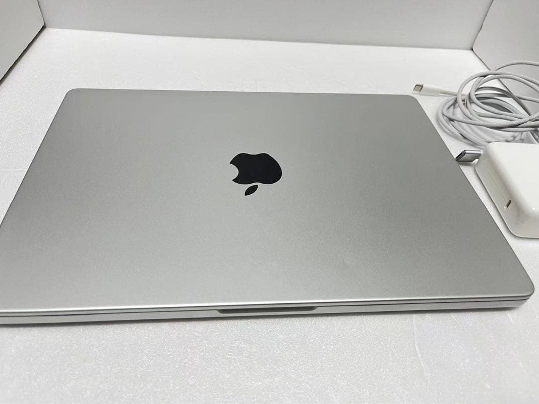 MacBook Pro M2 Pro 14インチ 2023 1TB/32GB