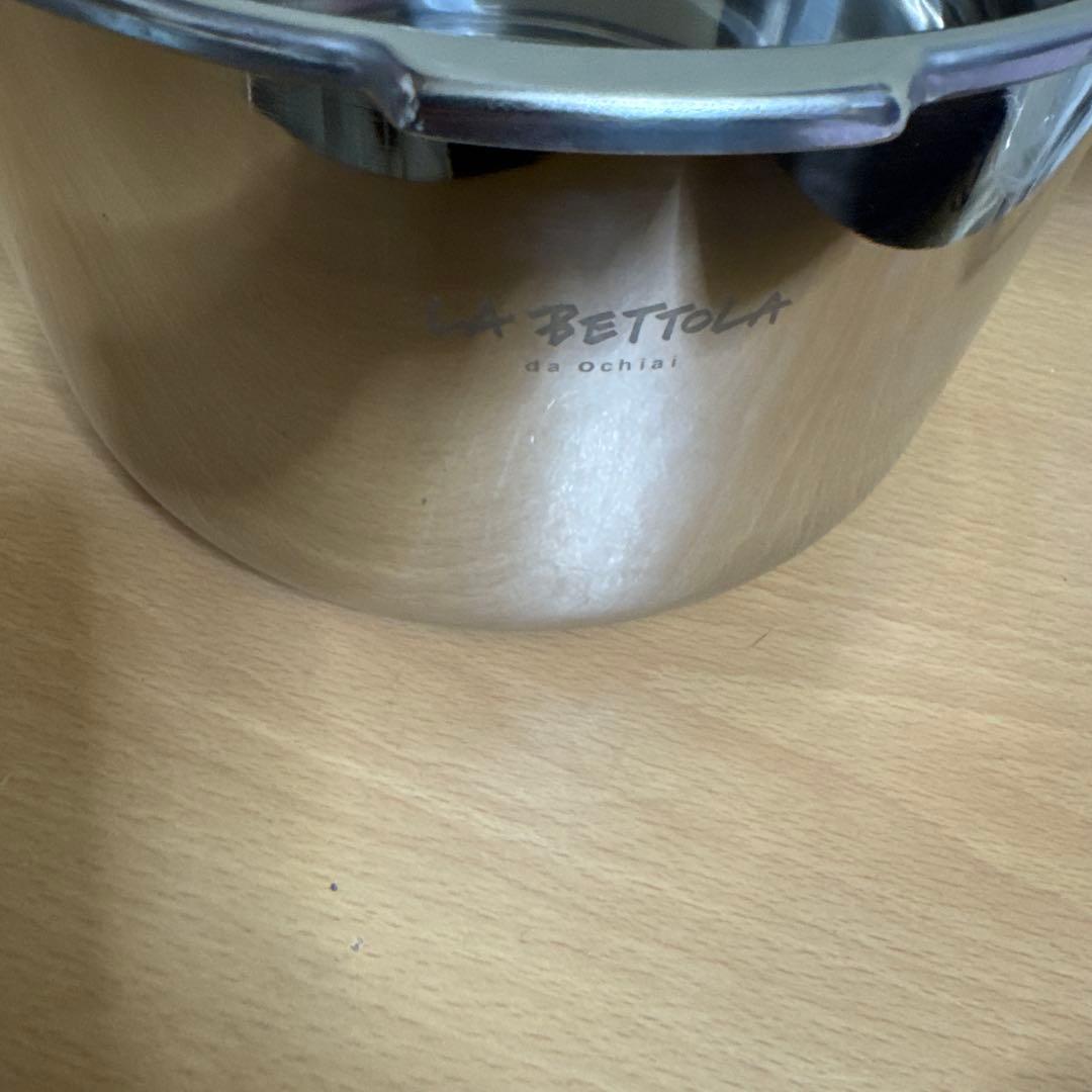 LABETTOLA ステンレス製　家庭用圧力鍋　18cm IH対応　2.9L