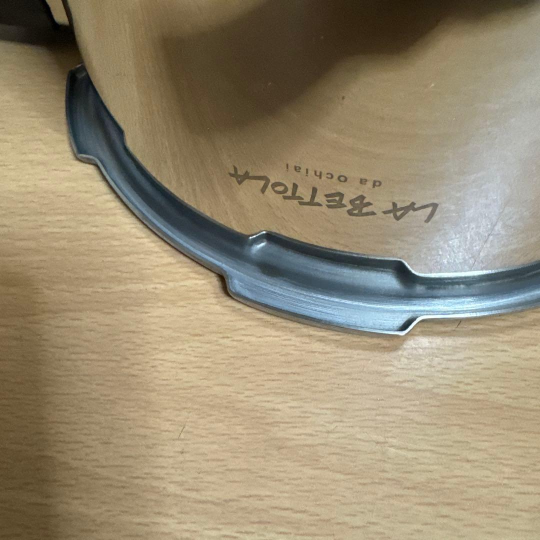 LABETTOLA ステンレス製　家庭用圧力鍋　18cm IH対応　2.9L