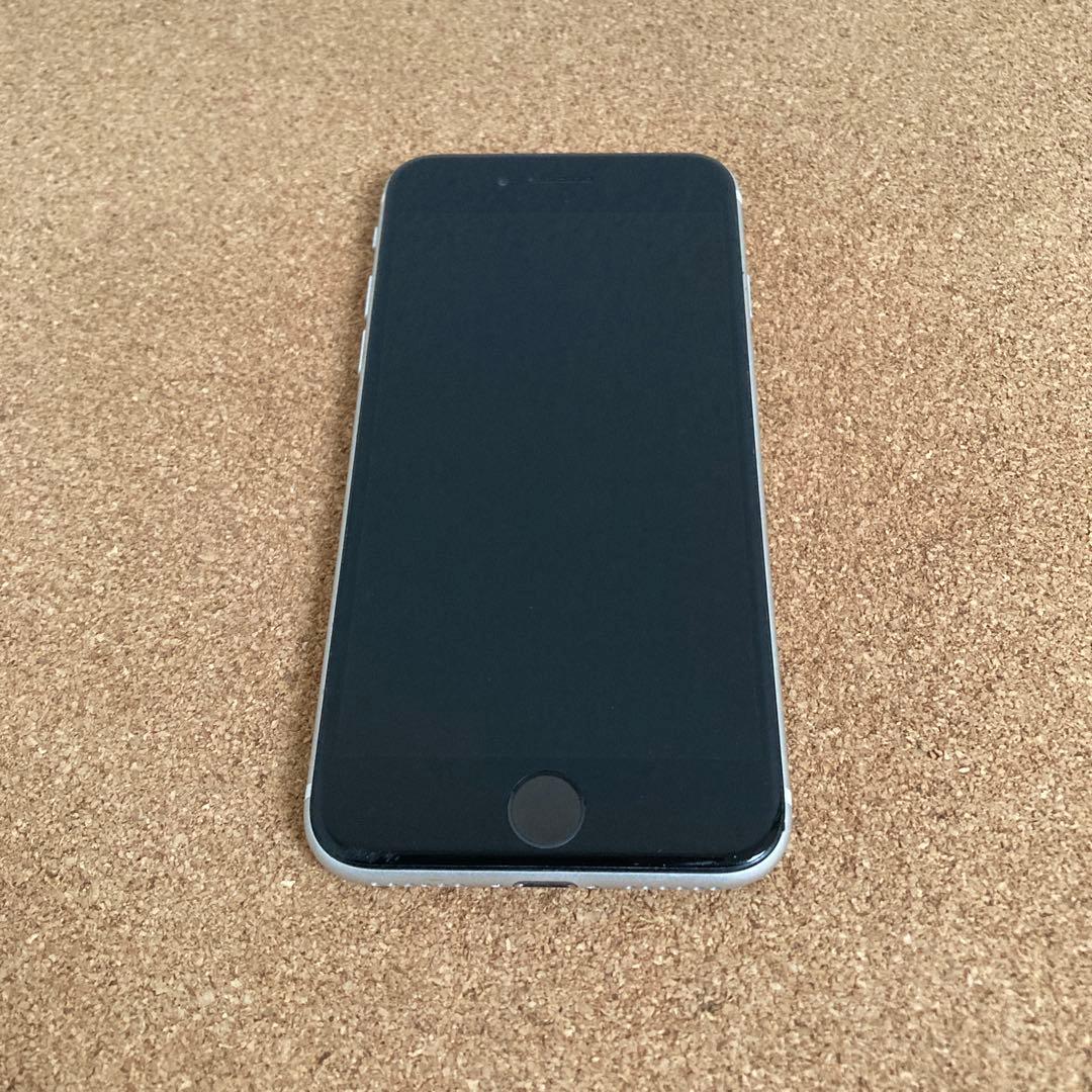 4165 外観美品☆電池新品☆iPhoneSE2 64GB SIMフリー☆