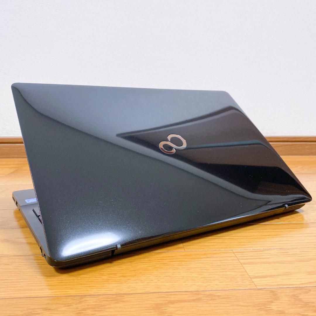 早い者勝ち！大容量SSD500GB✨富士通ノートパソコン黒 Windows11