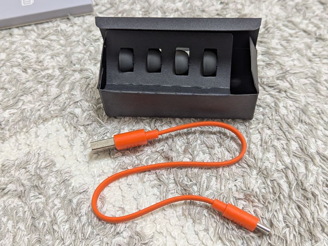 JBL Quantum TWS ゲーミングワイヤレスイヤホン