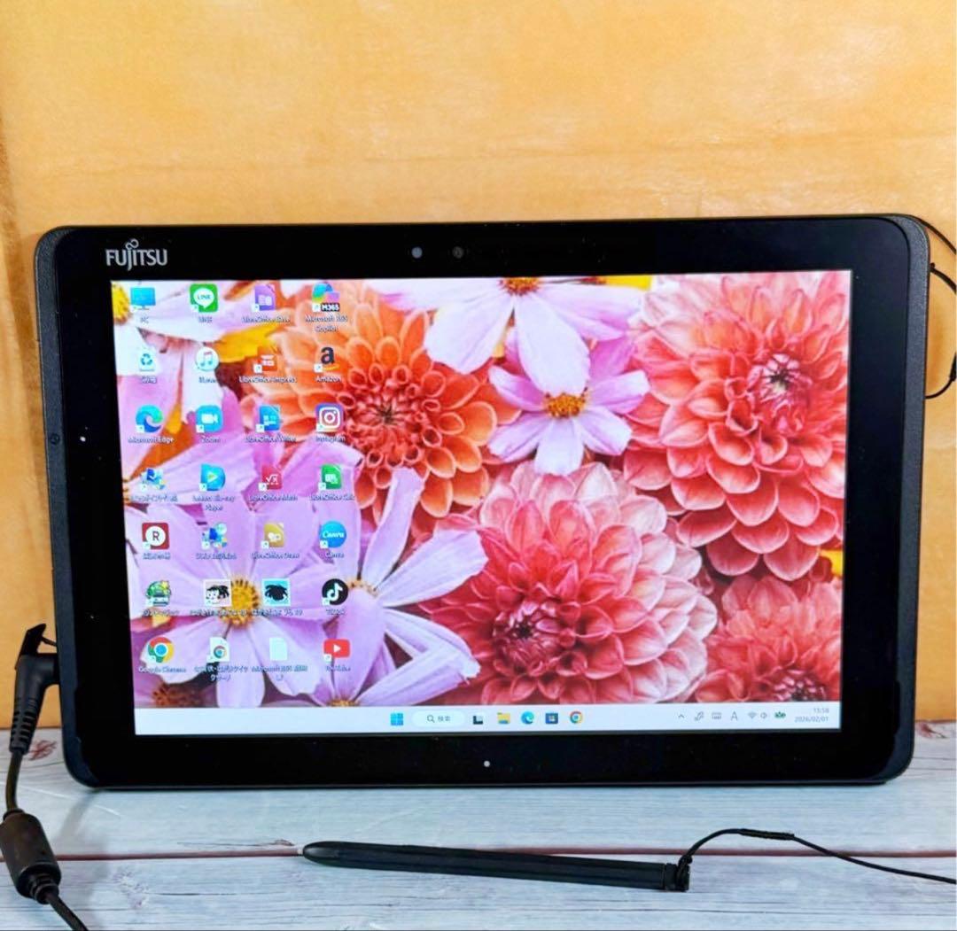 【美品】すぐ使える❣️富士通　お絵描きタブレット‼️動画視聴✨カメラ✨SSD