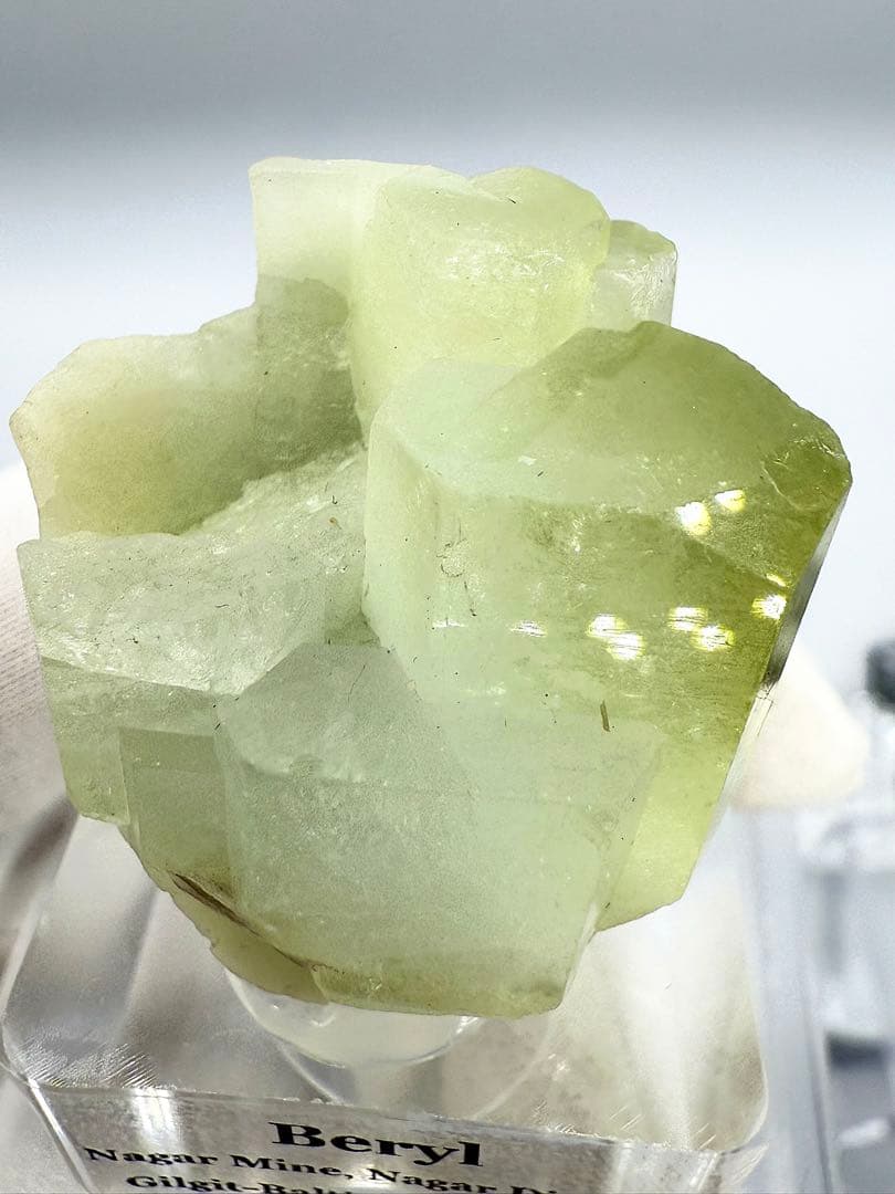 グリーン　ベリル　原石　鉱物　標本　天然石　緑柱石　石　パキスタン産