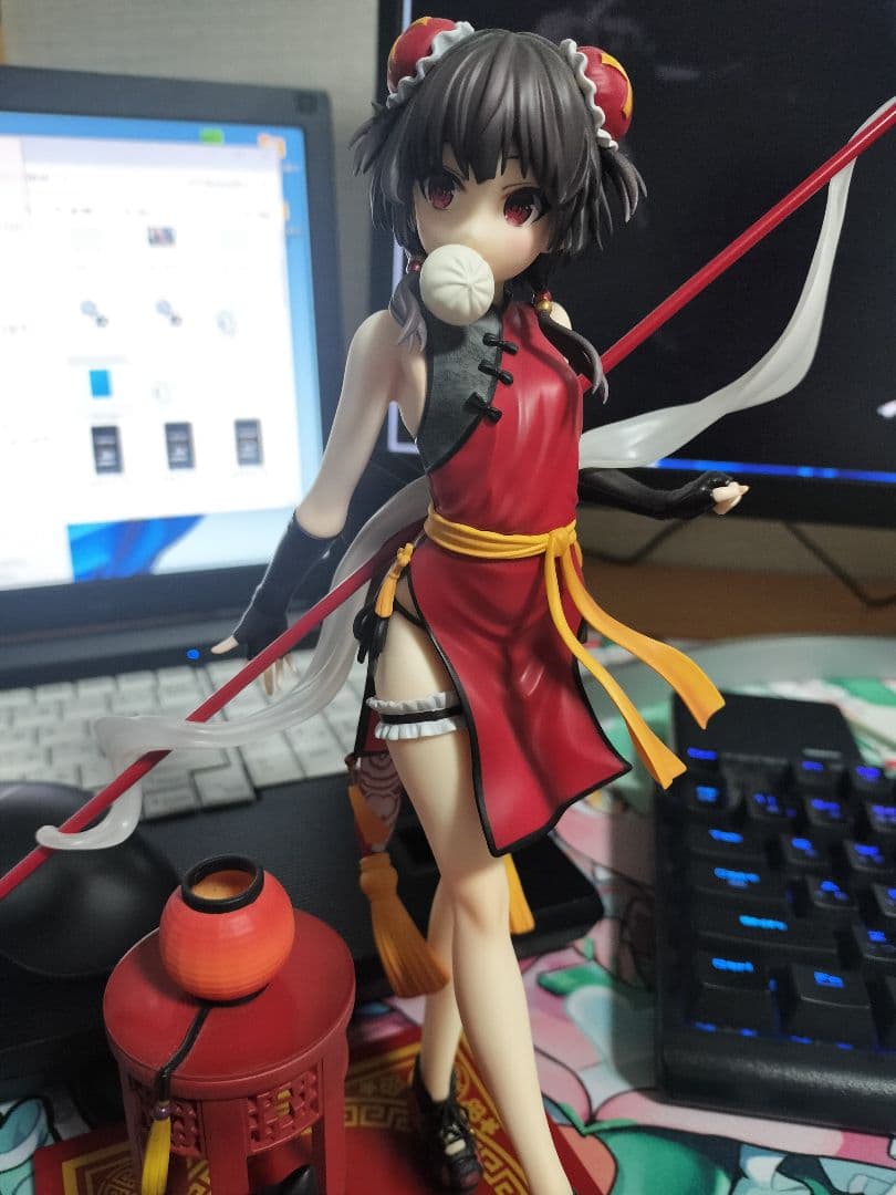 このすば めぐみん チャイナ フィギュア