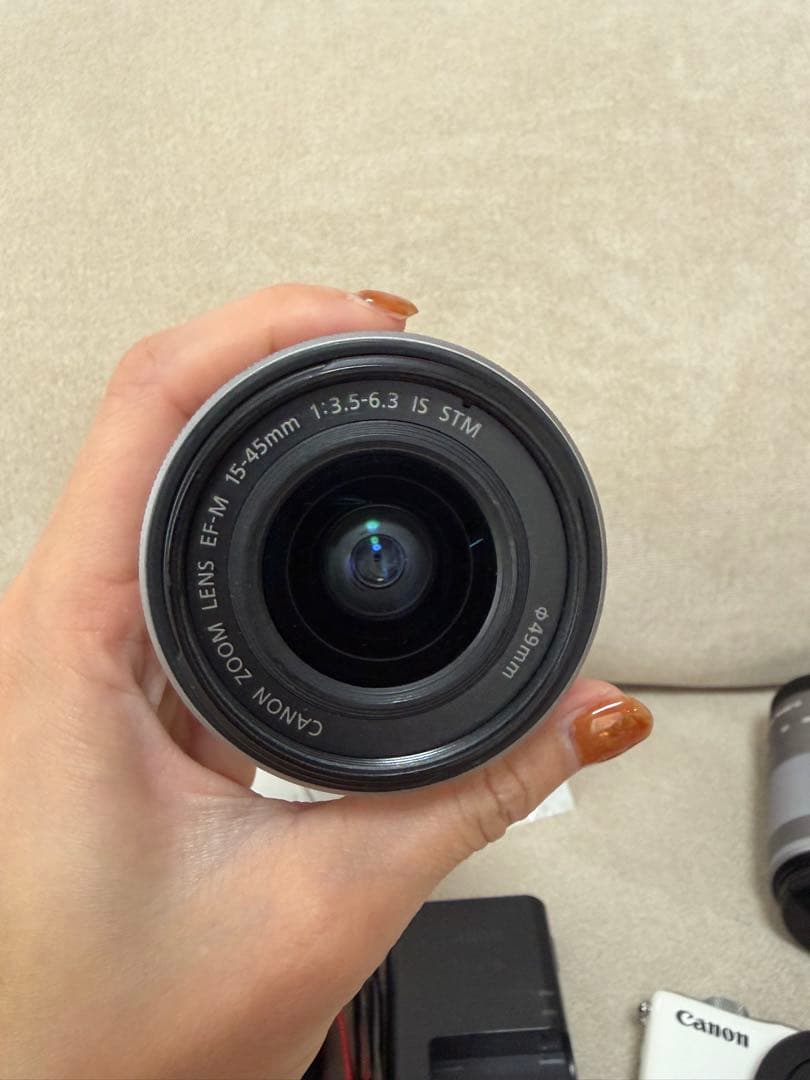 canon EOS M10 ダブルズームキット　ミラーレス一眼　カメラ　キャノン
