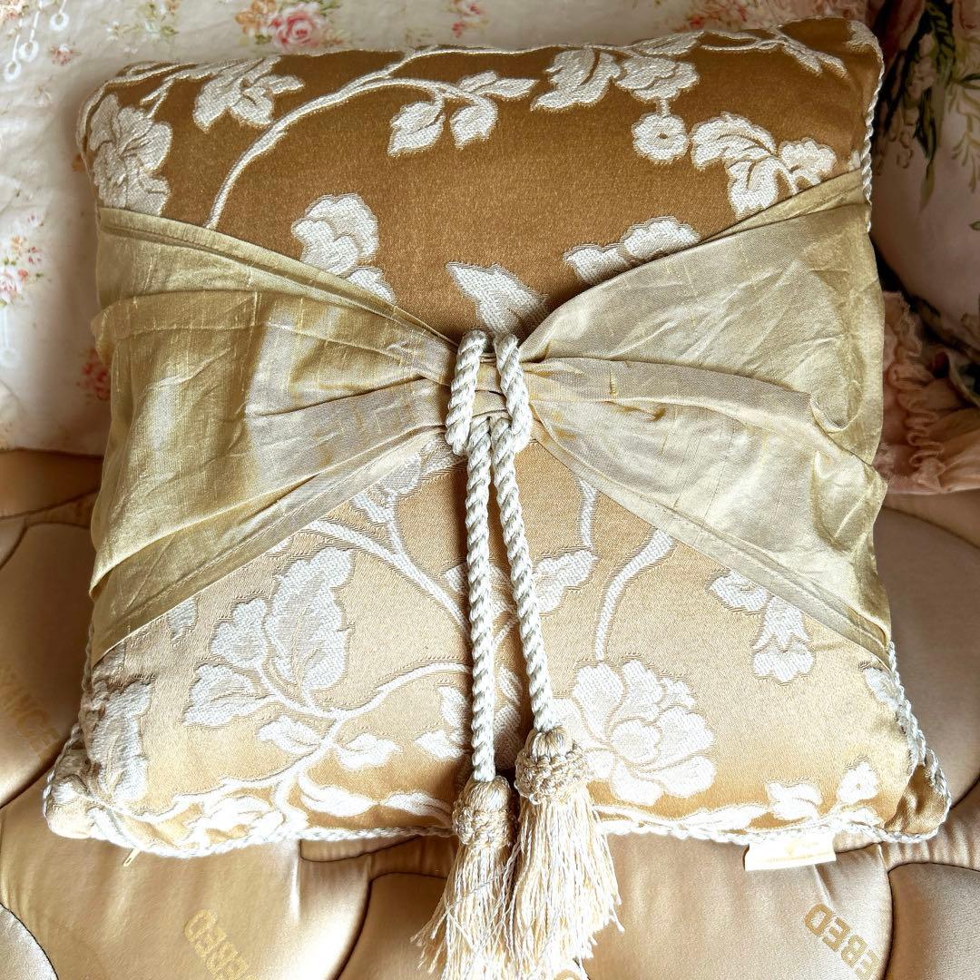 ジェニファーテイラー　タッセル付きクッション　2セット