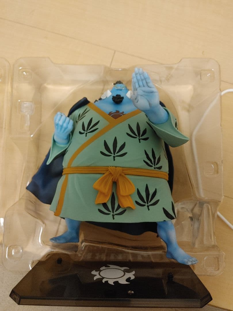 ワンピース ルフィ ゾロ ジンベエ フィギュアセット