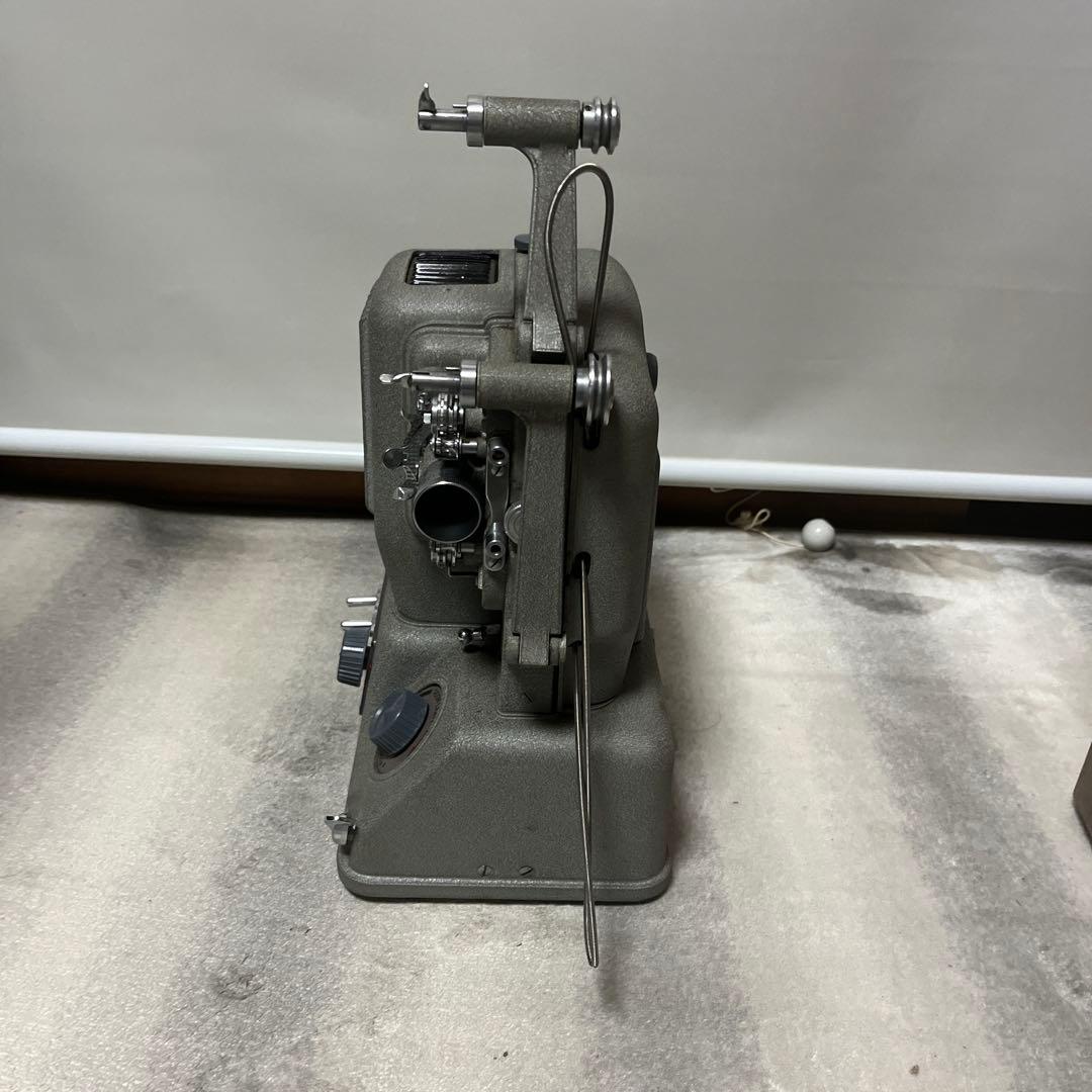 ELMO E-80 8mm 映写機・ビンテージ超希少品　金属製