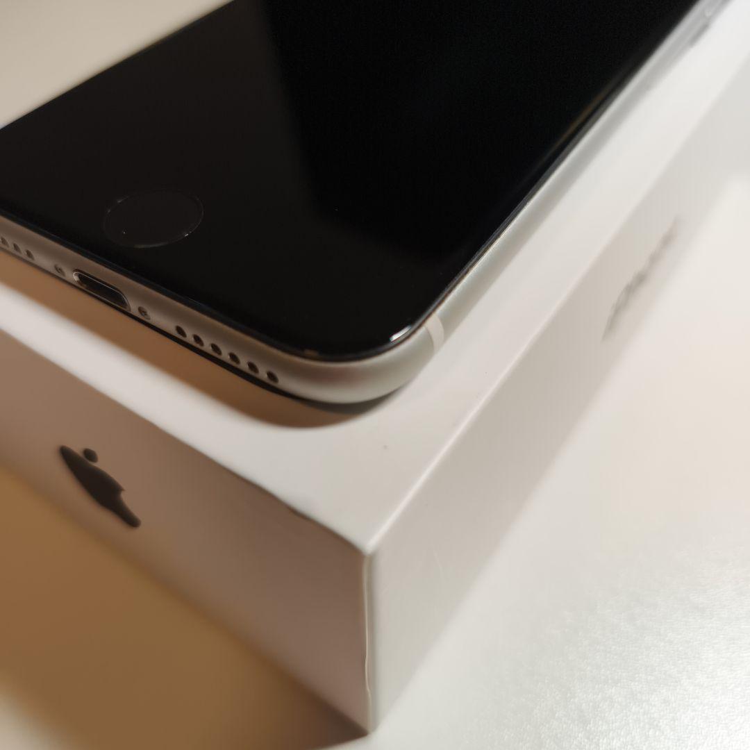 Apple iPhone SE2 128GB SIMフリー 白 ホワイト