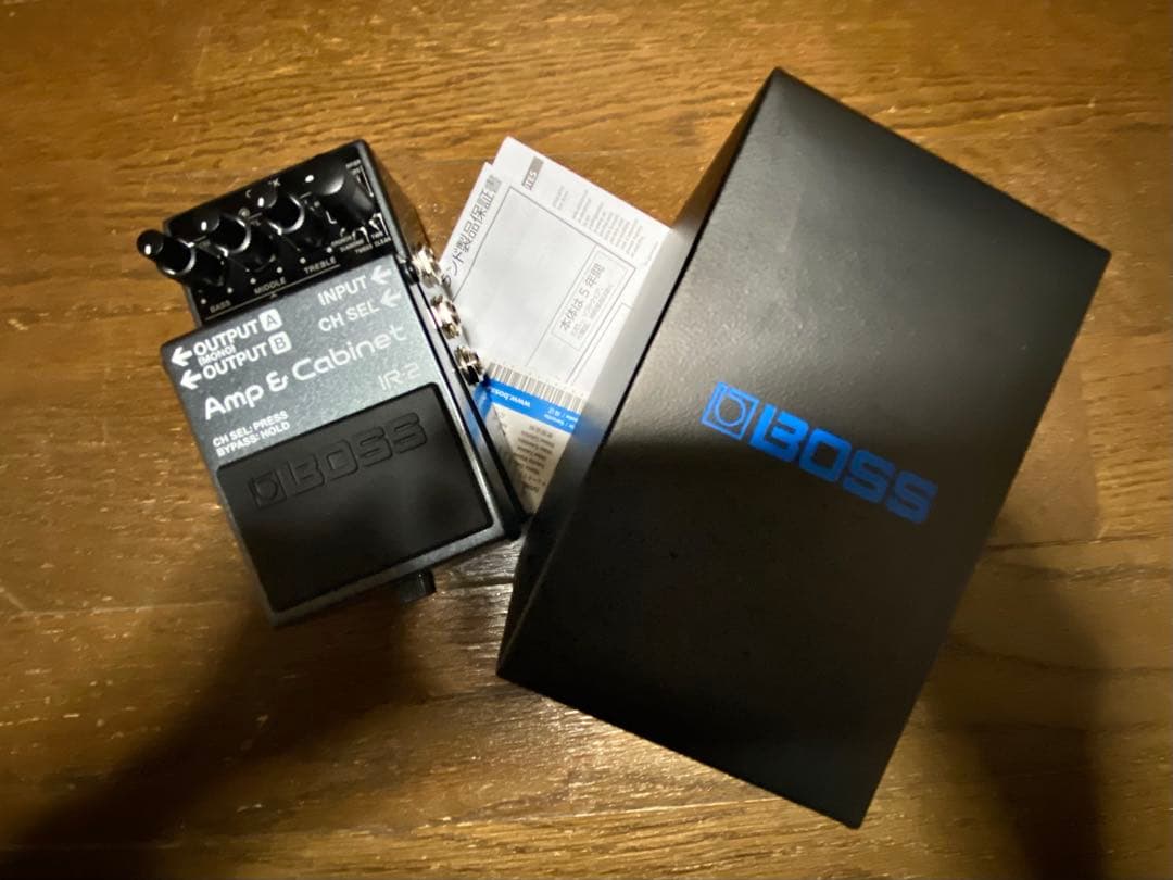 BOSS IR-2(ボトムプレート、交換用銀ネジ付)