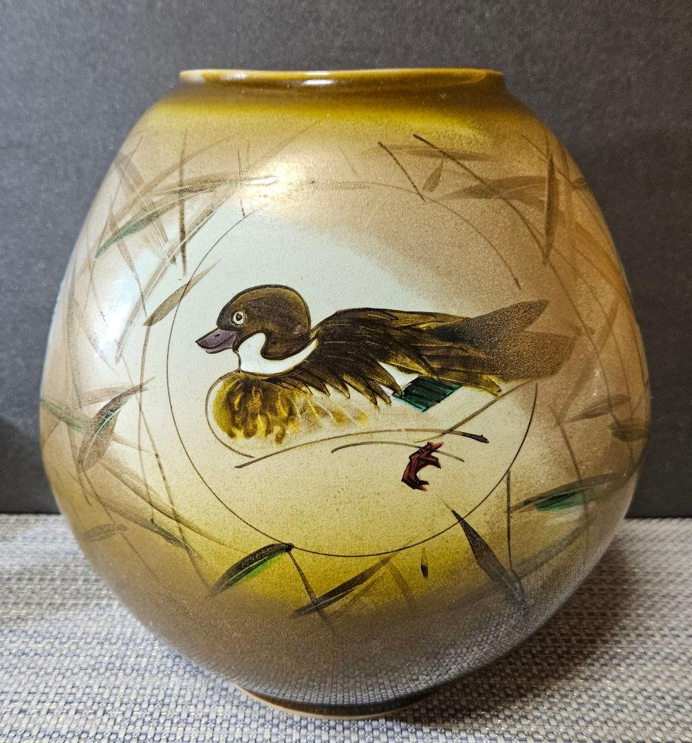 日展作家　九谷焼　吉田勝山 作　金彩色絵 面取り　鴨の図　花瓶　花入れ　共箱