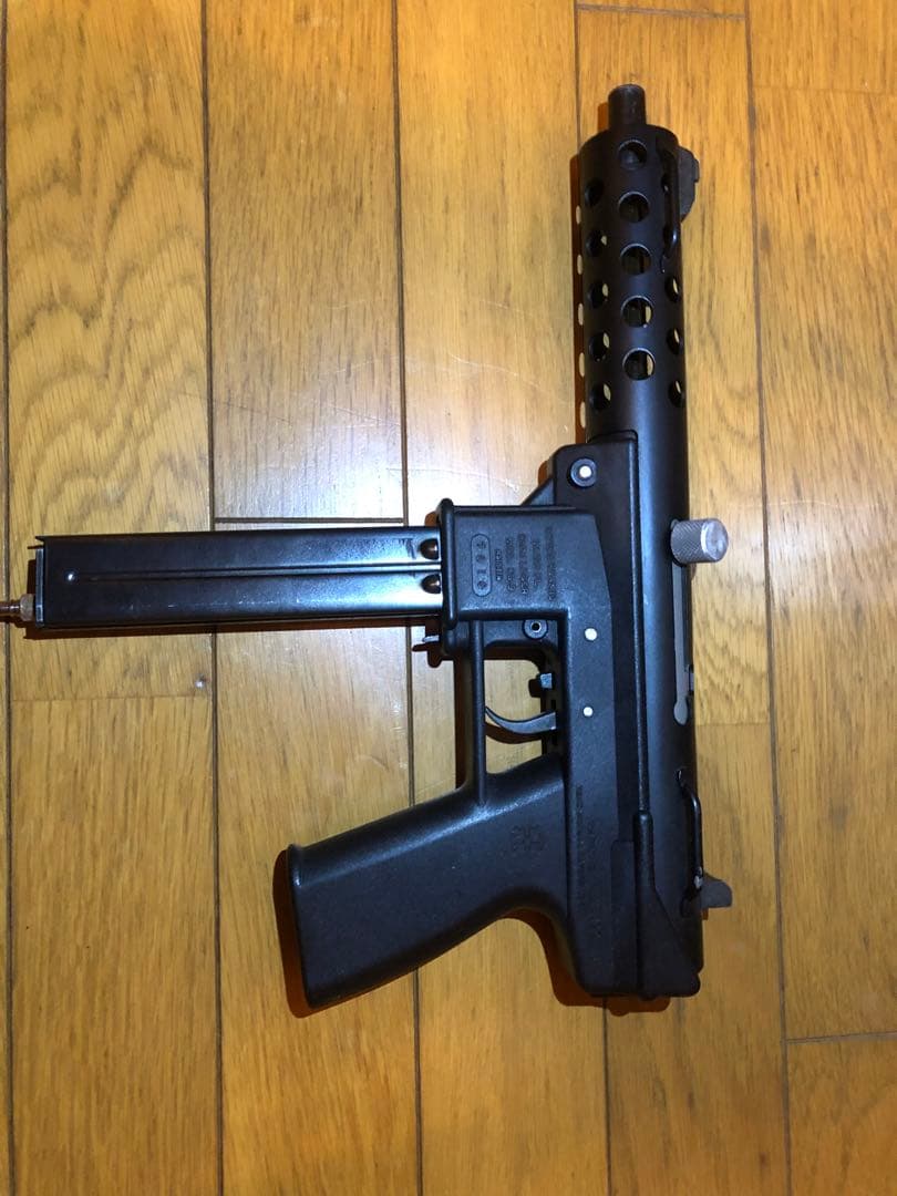 WE P90 GBB＆マルゼンKG9 GBB