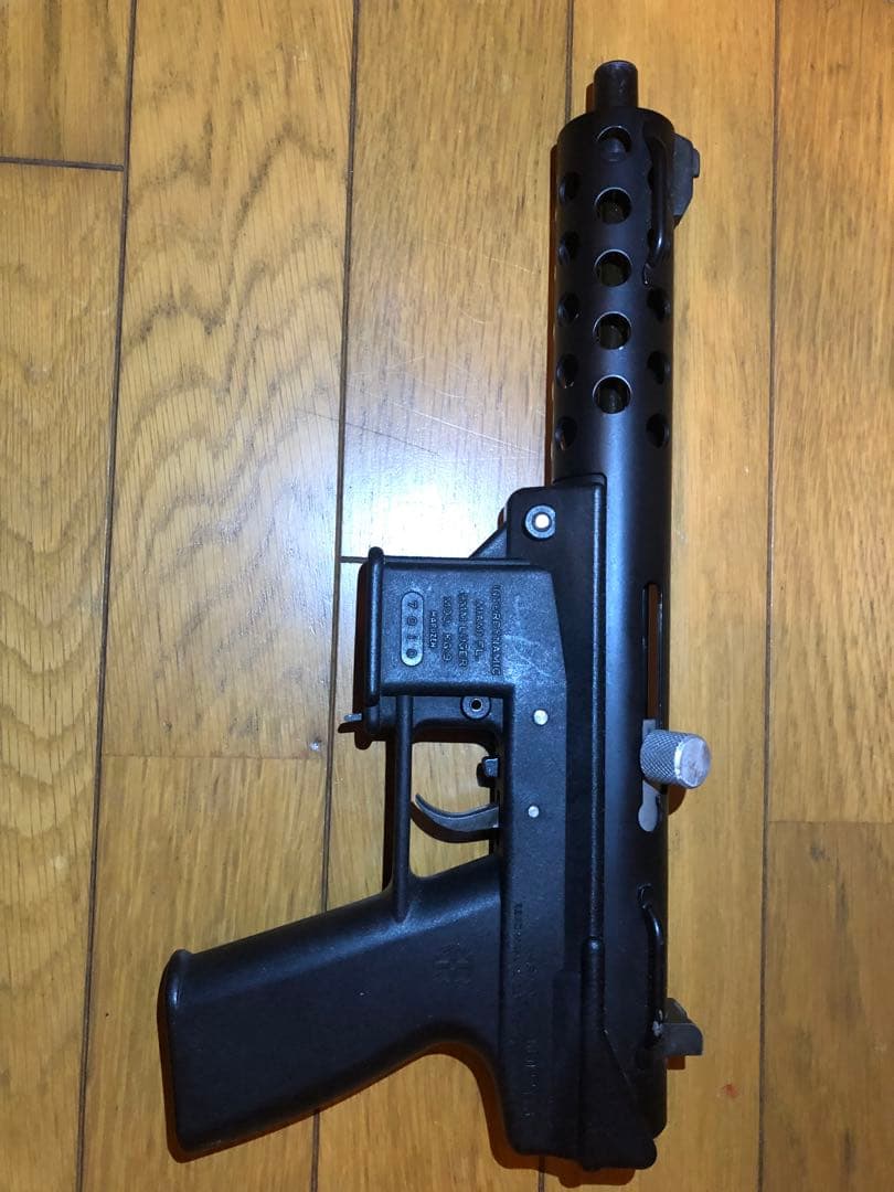 WE P90 GBB＆マルゼンKG9 GBB