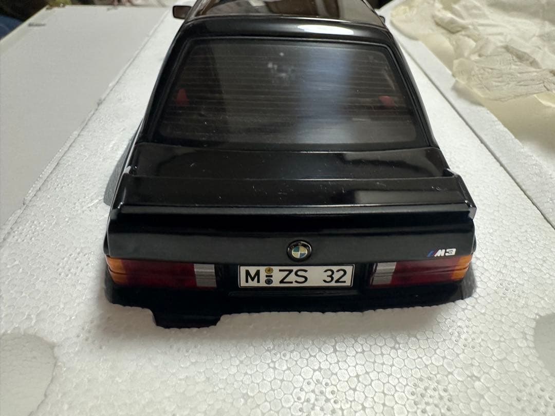 AUTOart製BMWM3SPORT evolution 1/18