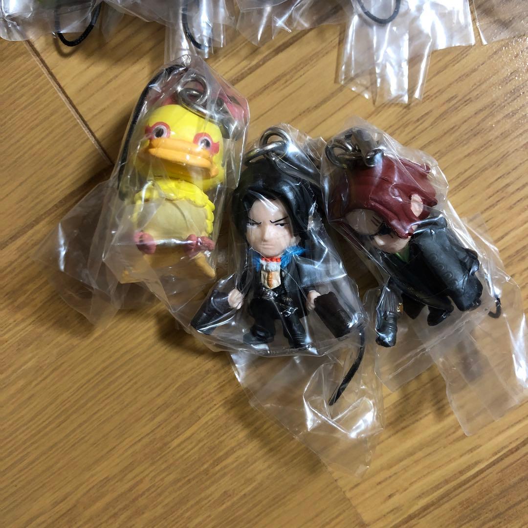 激レア　ONE PIECE ワンピース　ストロングワールド　ストラップ