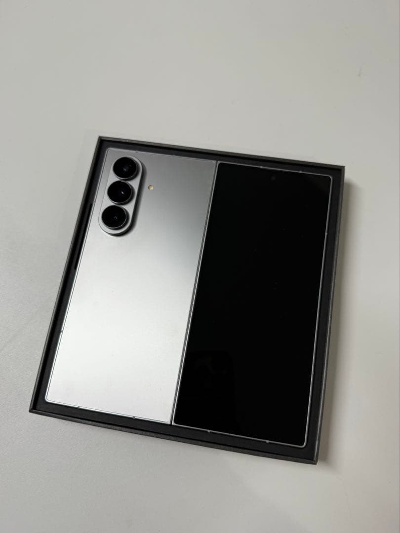 Galaxy Z Fold7 本体 シルバー