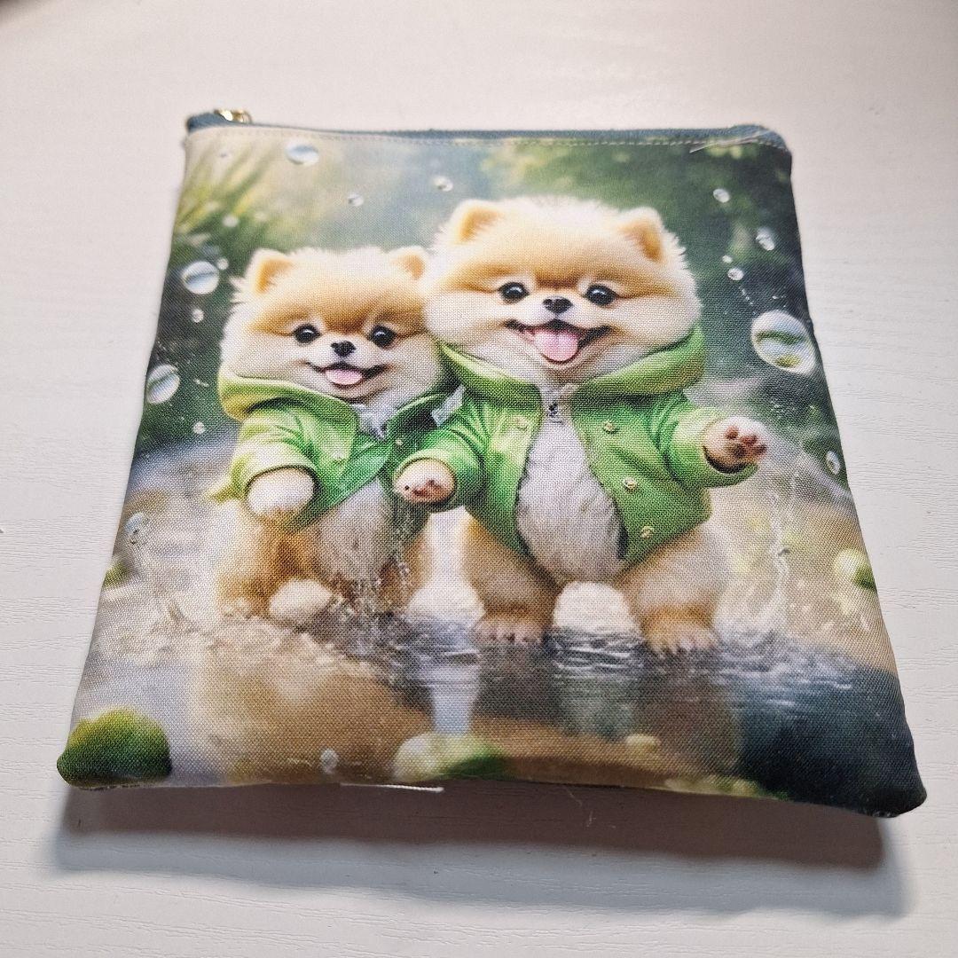 激レアポメラニアンパネル生地　ハンドメイド フラットポーチ