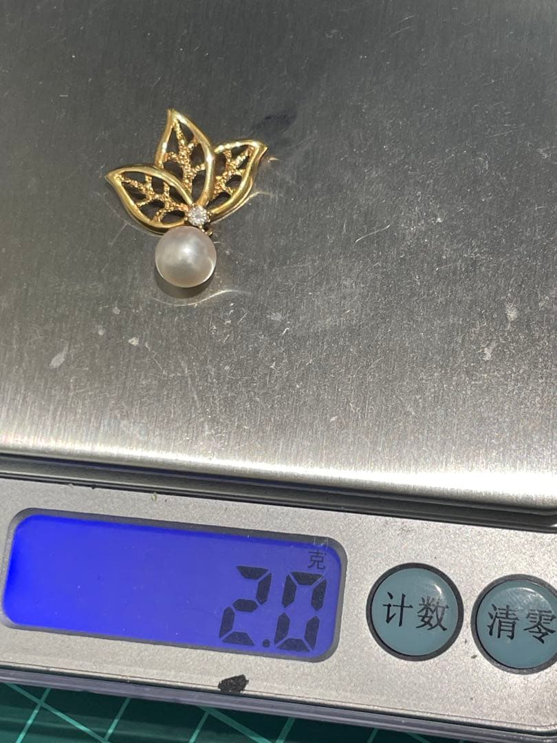 18k、天然ダイヤモンド、アコヤ真珠ペンダントトップ