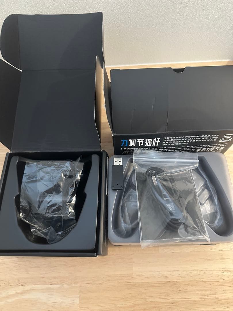 Flydigi Vader4pro ドッグ付き