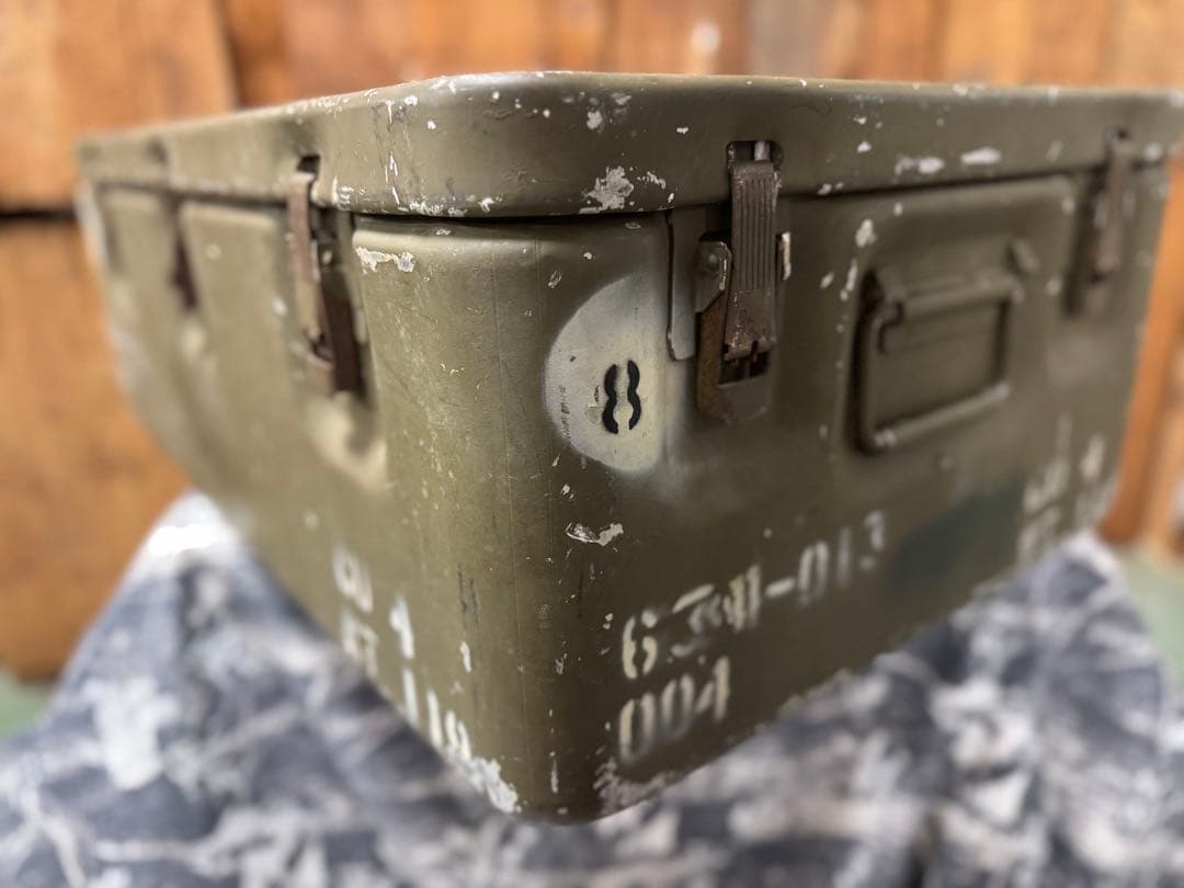 レアお宝品！Vintag！ミリタリー コンテナ 米軍 USA 弾薬庫　収納箱②