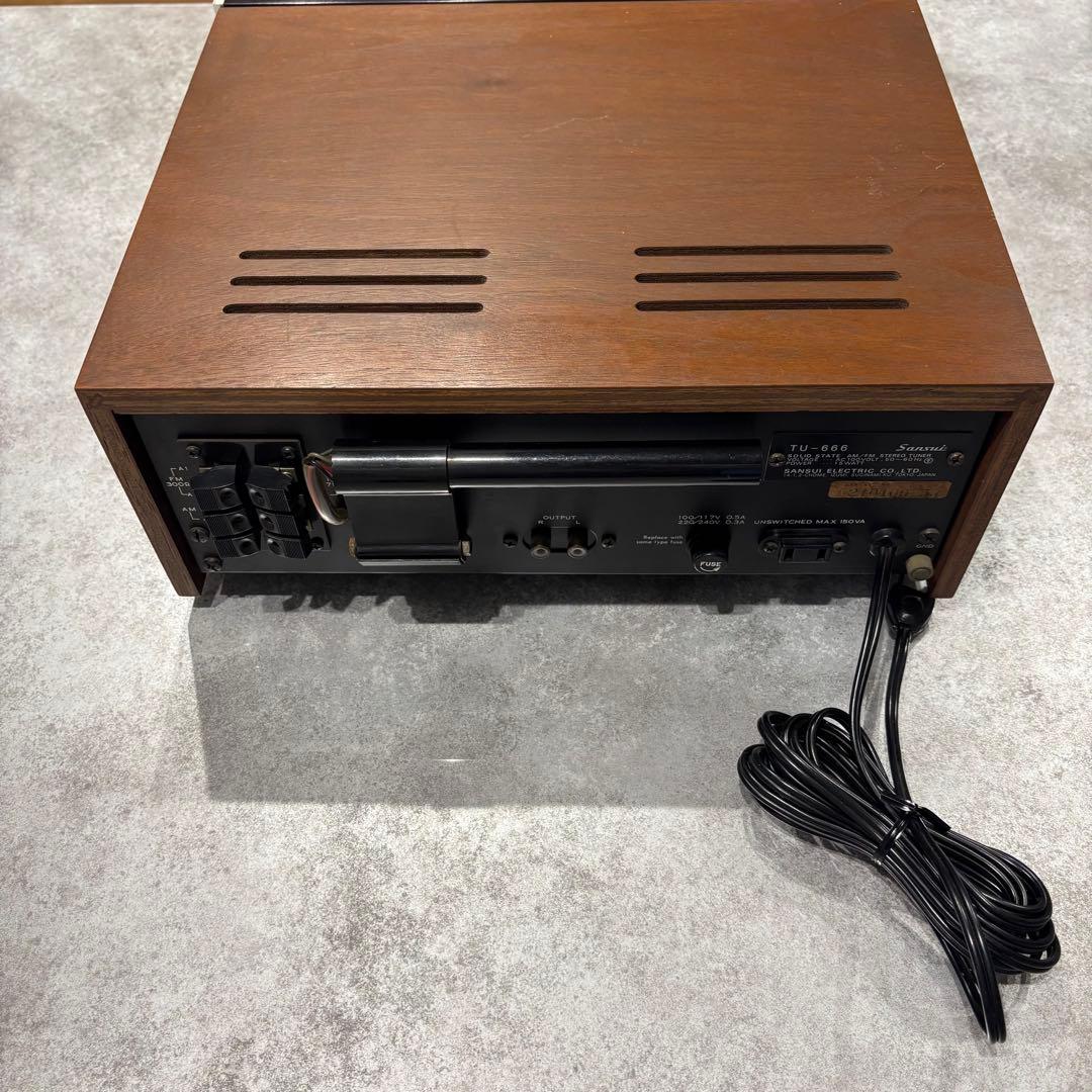【極美品】Sansui TU-666 AM/FMステレオチューナー　レトロ