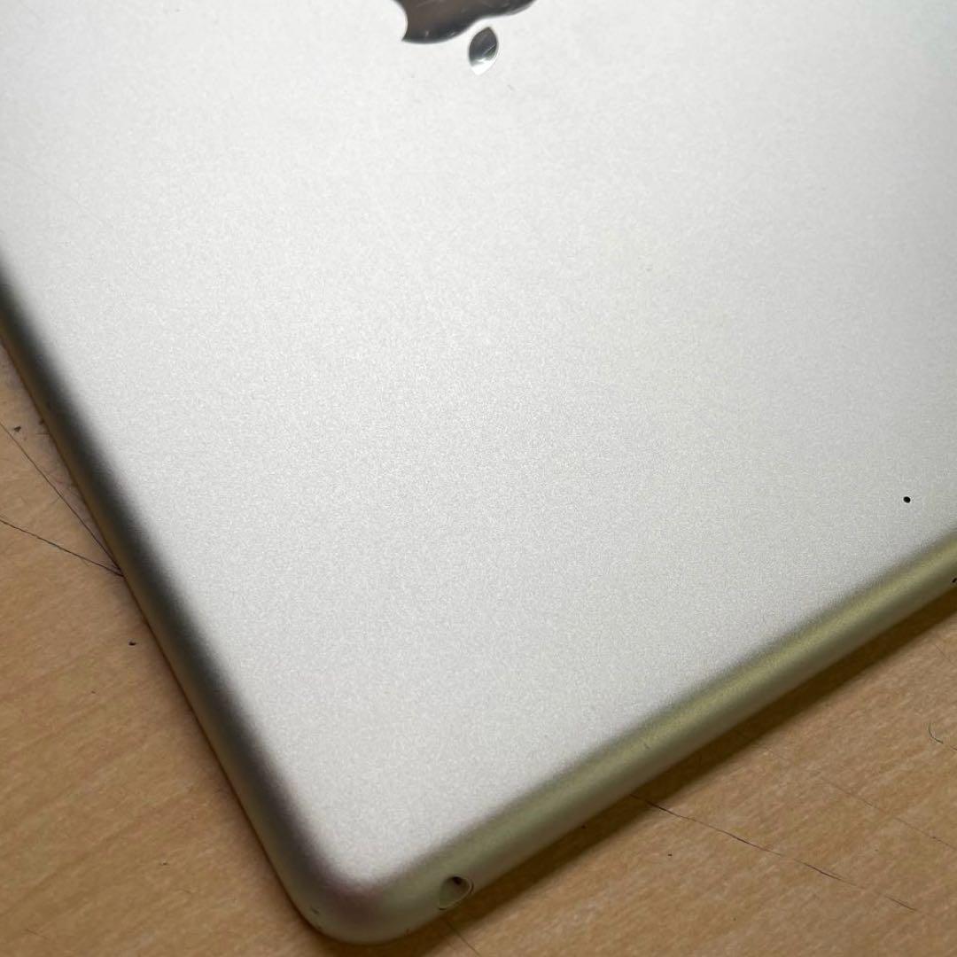 iPad 第6世代　A1893　Wi-Fiモデル　シルバー　32GB #C