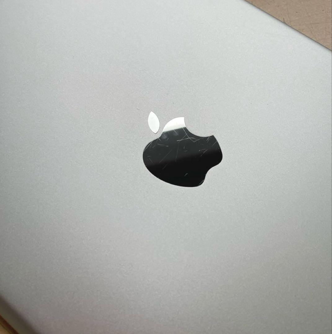 iPad 第6世代　A1893　Wi-Fiモデル　シルバー　32GB #C